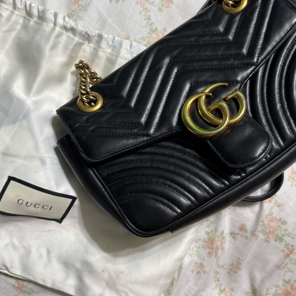 Med. Gucci Marmont purse - Picture 1 of 1